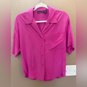 100% Silk Anne Klein II VTG vintage hot Pink Short Sleeve Button Blouse Size 8